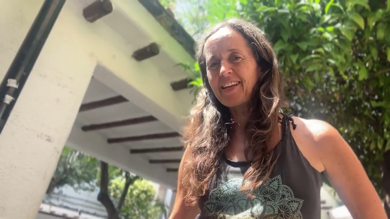 Buying some barefoot grounding sandals on the market in Órgiva – 11th June 2026