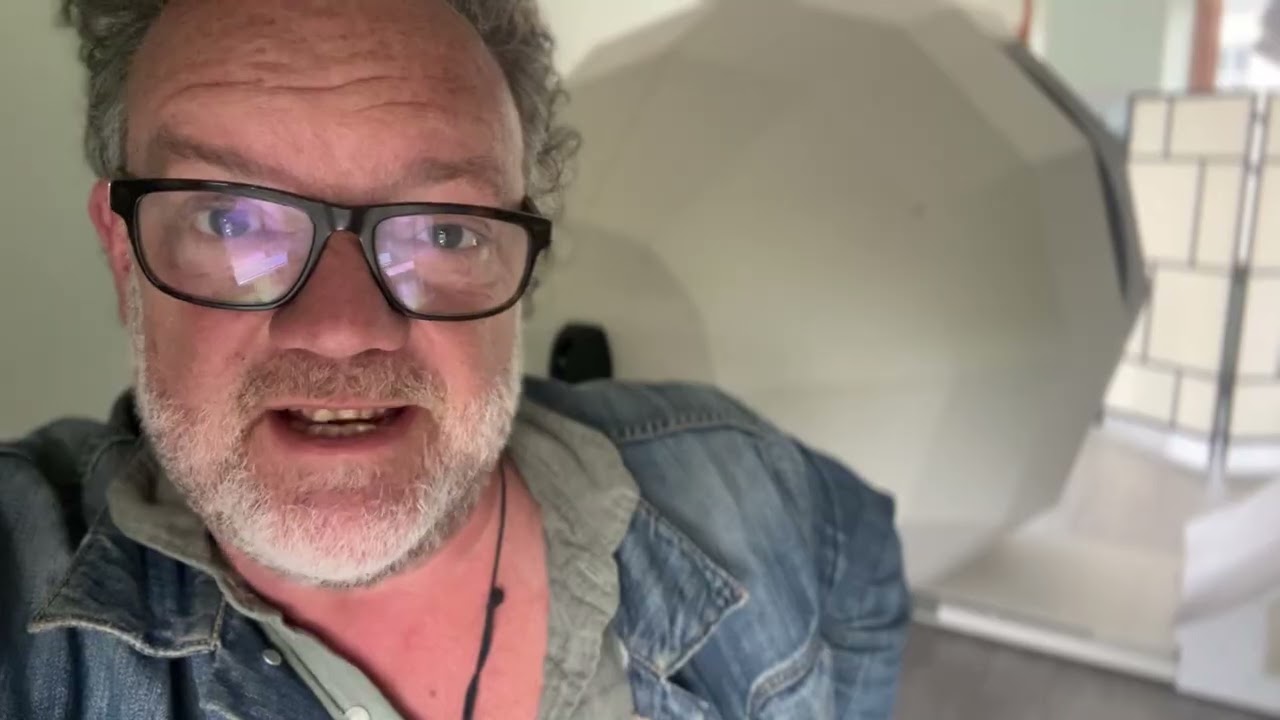 Frequencies, Fear, Big Hair & Bigger Eggs. Mornin’ Campers! – 8th Aug 2026